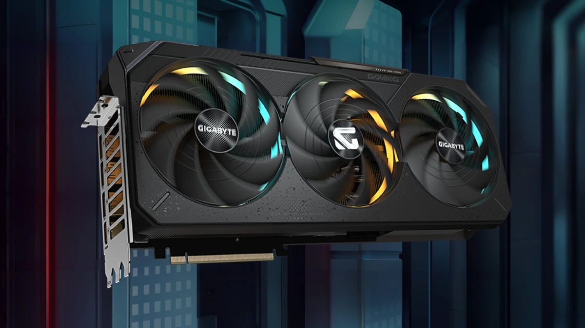 分享一個 RTX 5090 顯示卡支架存在重要性案例！