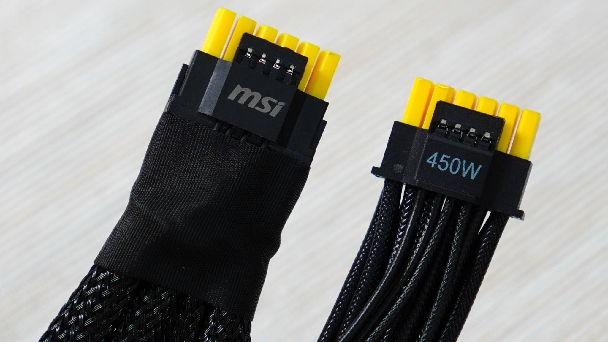 有使用者認為 16PIN ADAPTER 轉接線更安全？