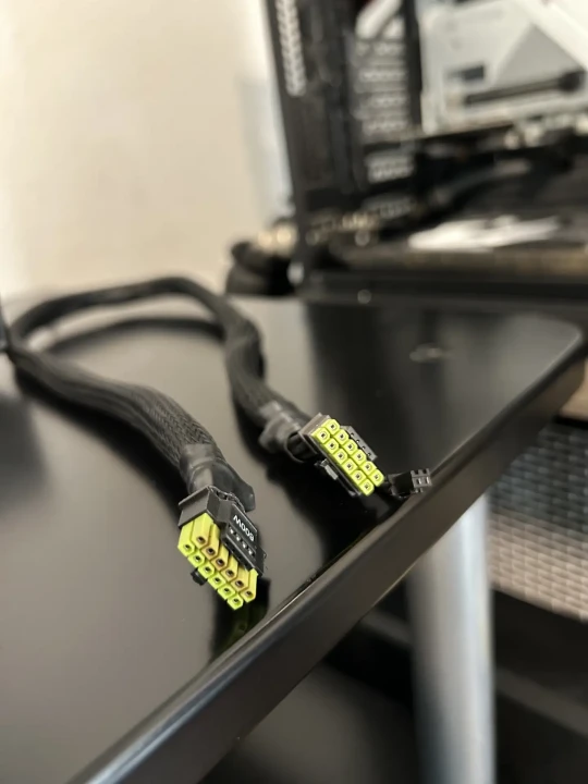 asrocks-40-connector-saved-rtx-5090-1