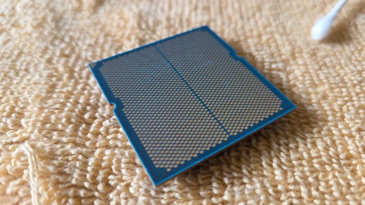 繼 R7 9800X3D 後，有玩家遭遇 R5 9600X 在華擎主機板上無預警陣亡