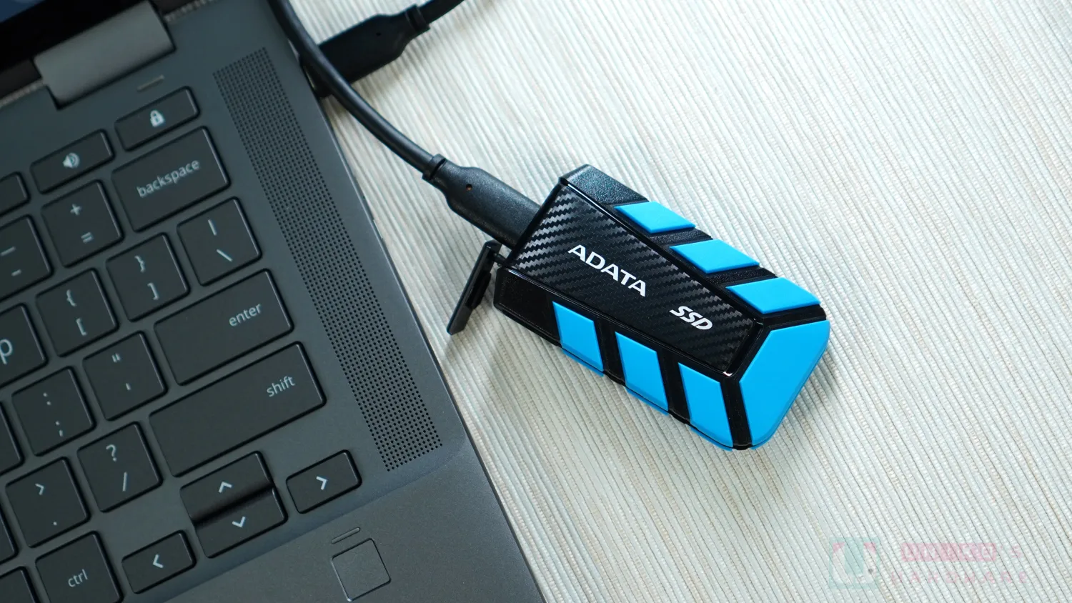 IP68 防塵防水陪你上山下海！ADATA SD820 外接式固態硬碟評測