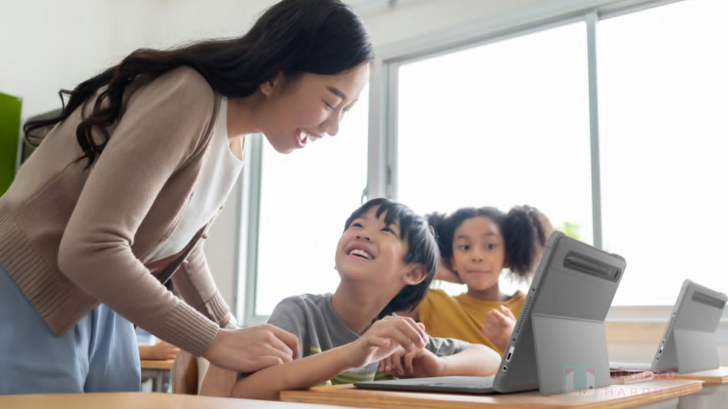 ASUS Chromebook 培養新世代 AI 素養，Gemini 變身為全能課堂小助教